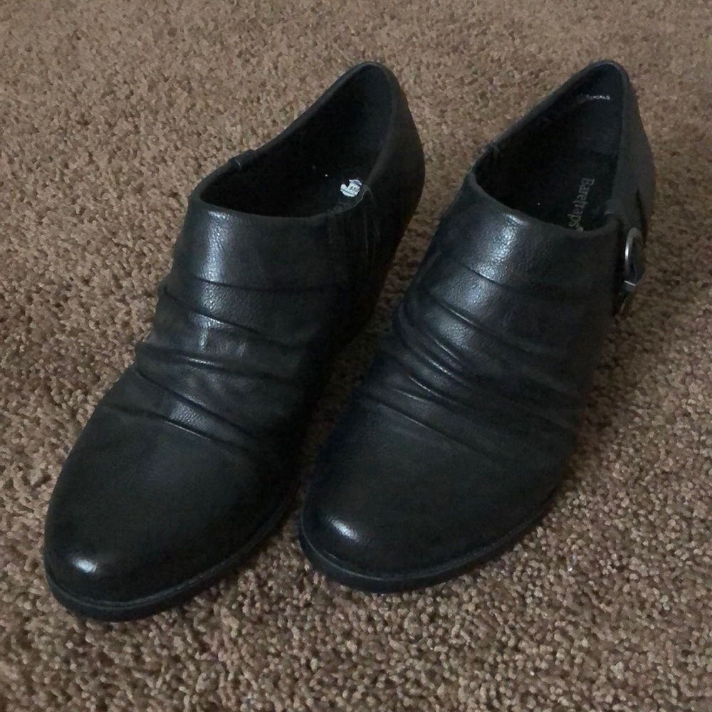 Baretraps ankle shoes